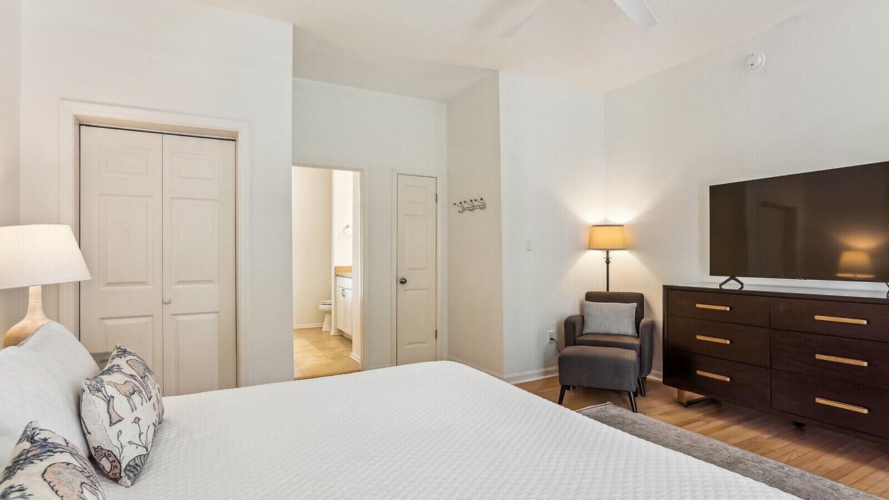 Photo of Bedroom in North Forest Beach