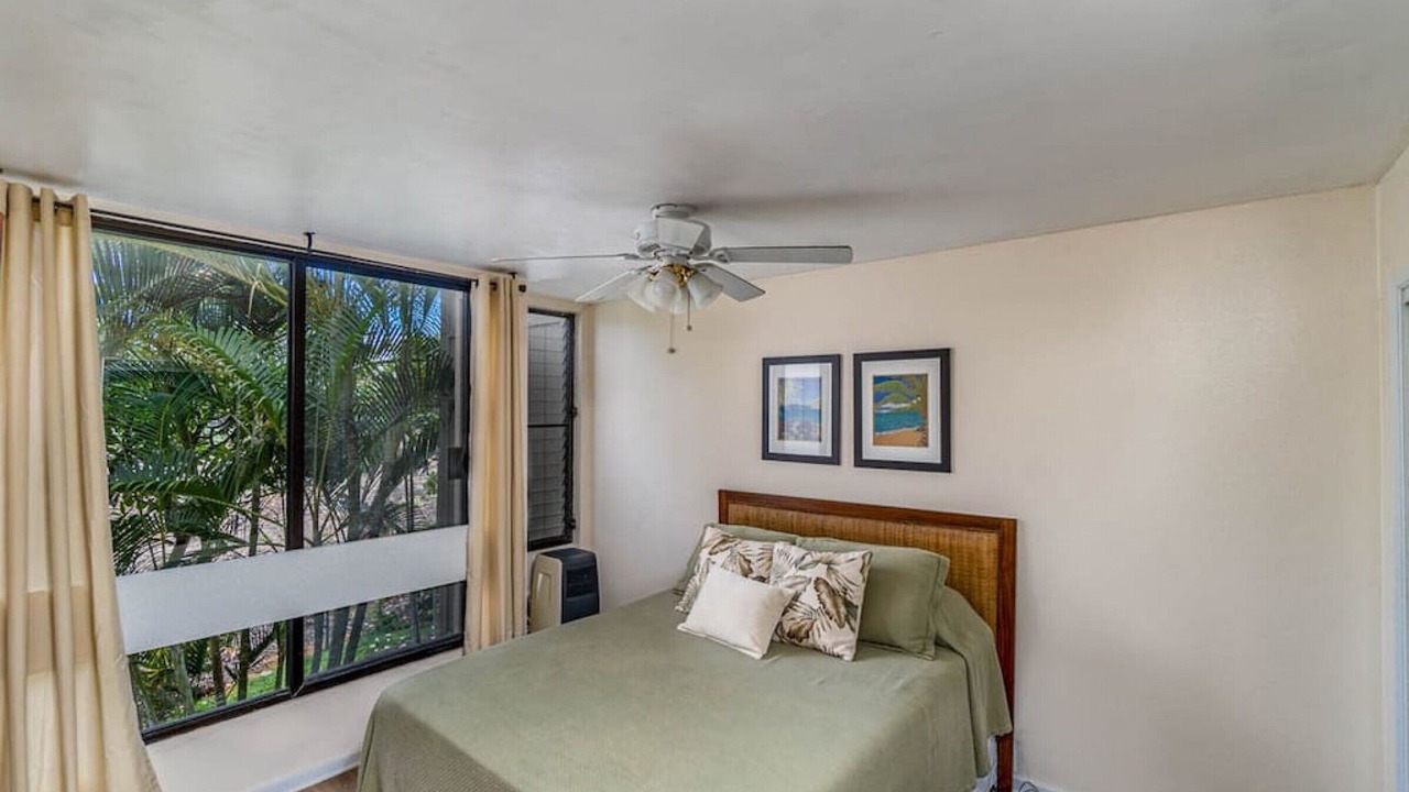 Photo of Bedroom in Historic Kailua Village