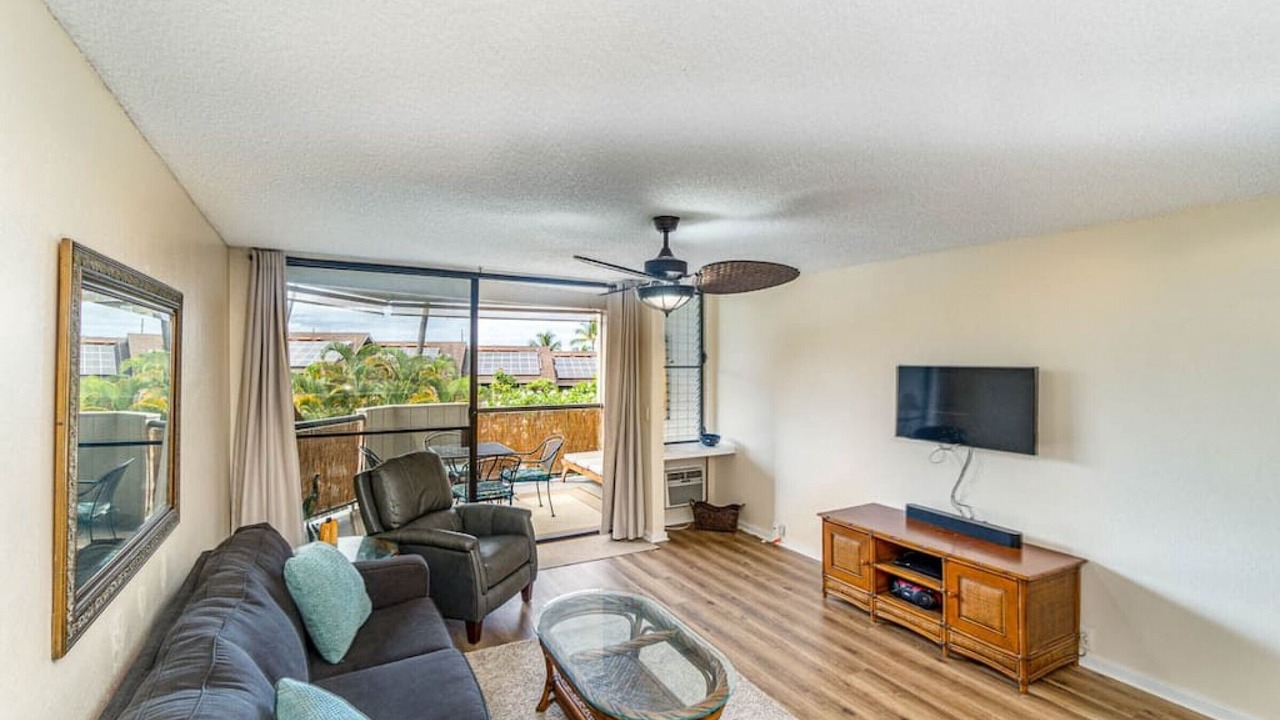 Photo of Livingroom in Historic Kailua Village