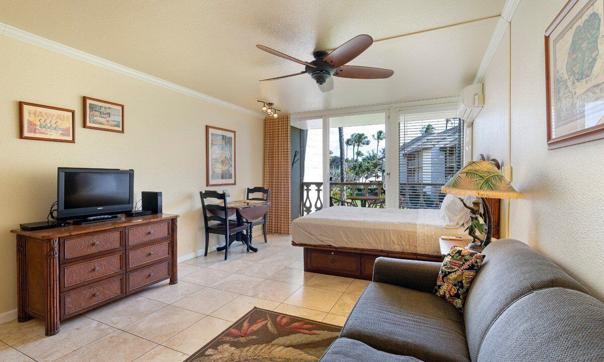 Photo of Livingroom in Wailua