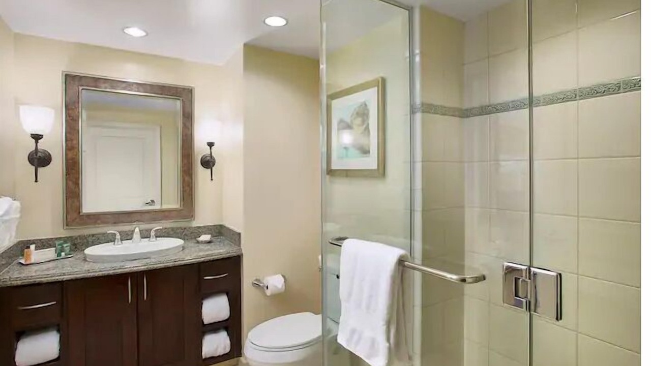 Photo of Bathroom in Waikiki