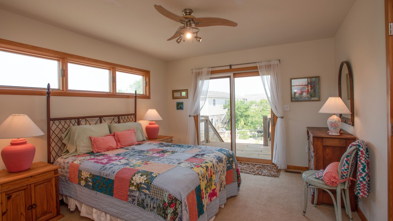 Photo of Bedroom in Carova Beach