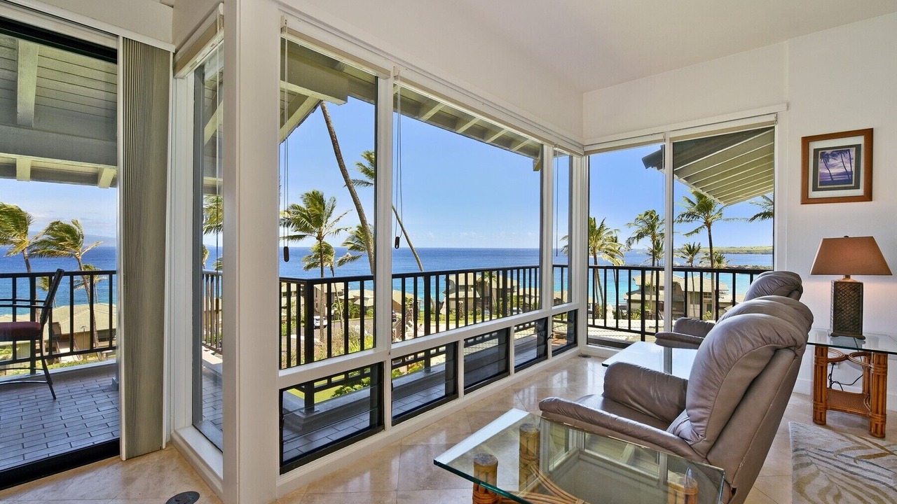Photo of Livingroom in Napili