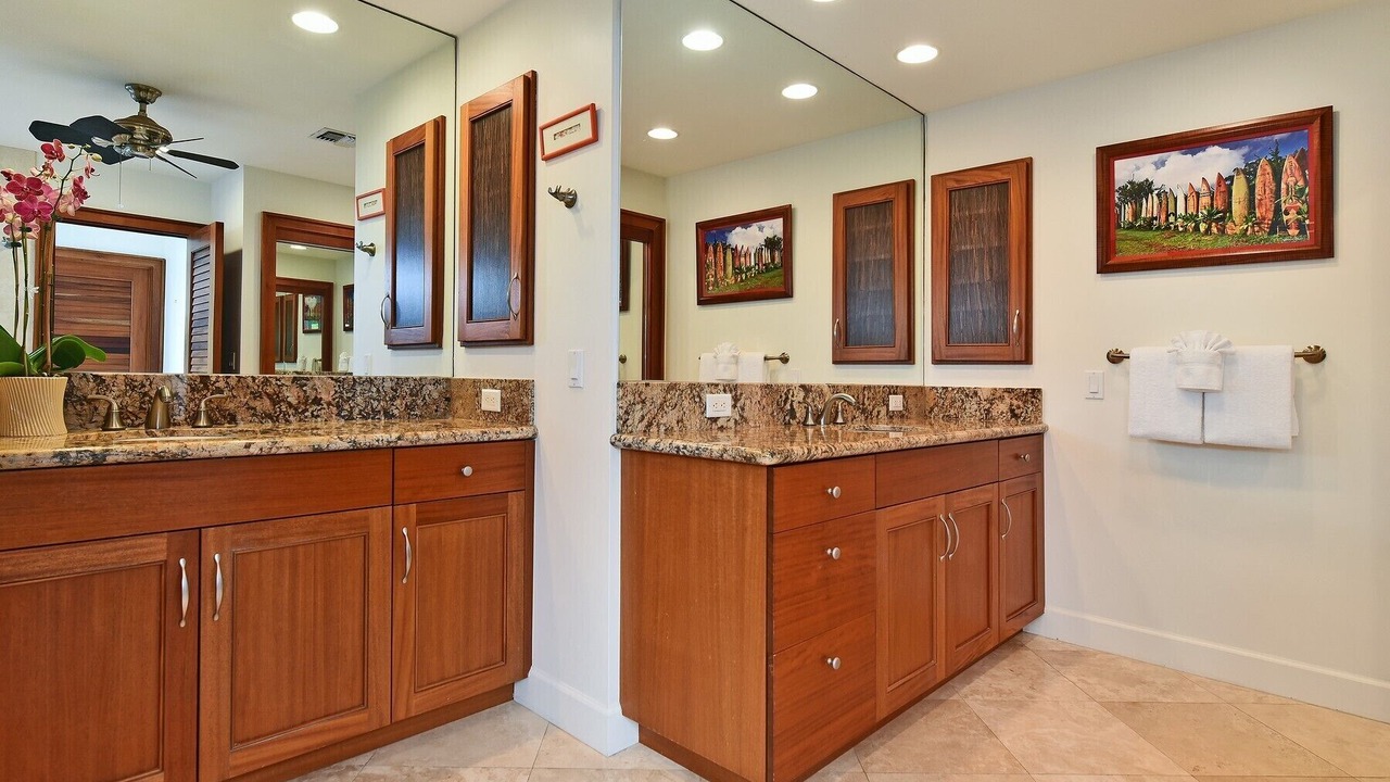 Photo of Bathroom in Napili