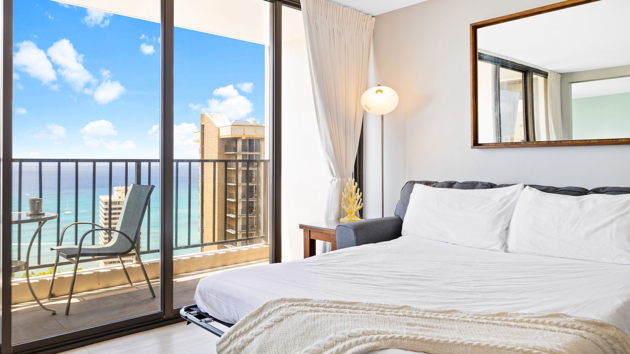 Photo of Bedroom in Waikiki