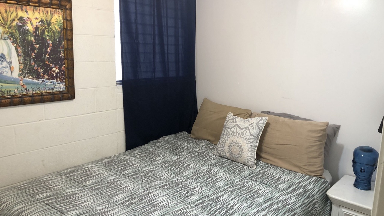 Photo of Bedroom in Waikiki