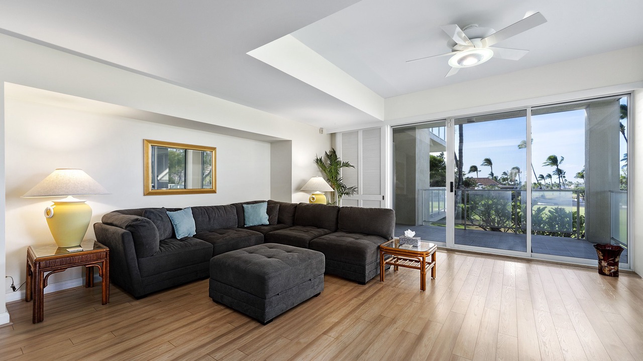 Photo of Livingroom in Waikoloa
