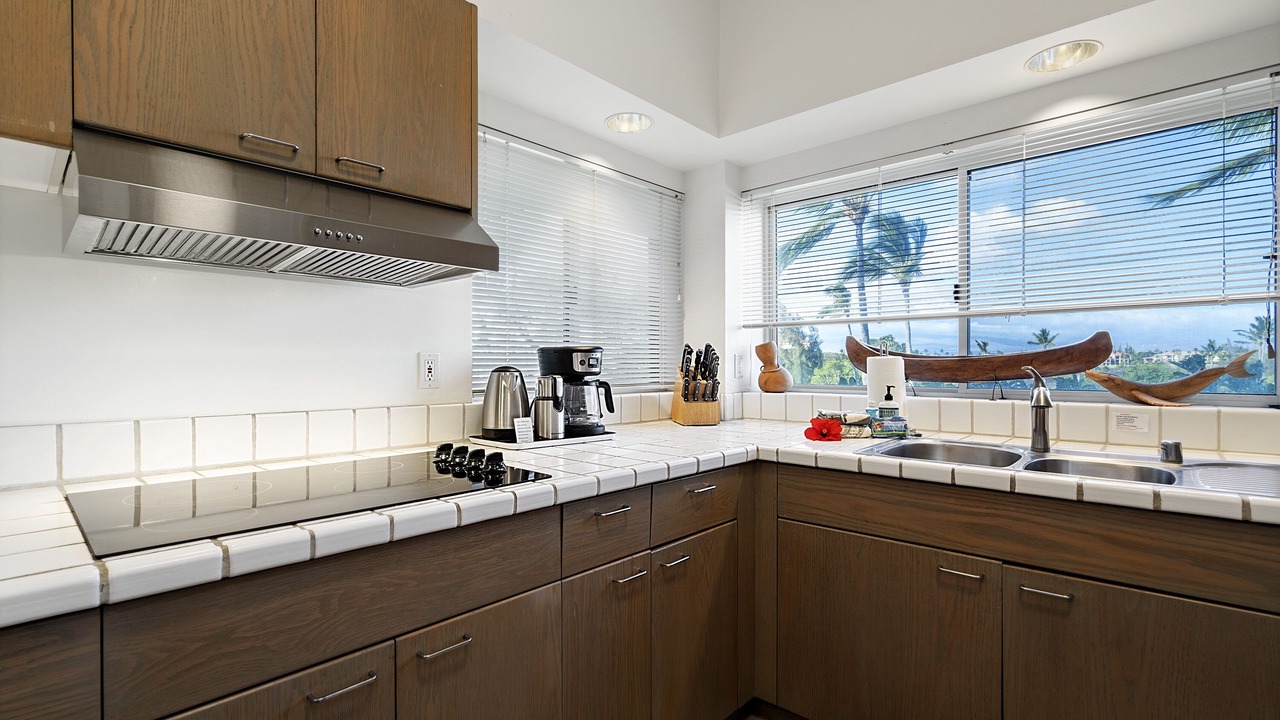 Photo of Kitchen in Waikoloa