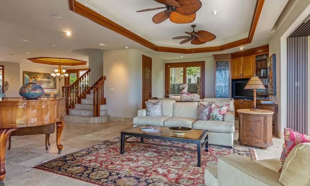 Photo of Livingroom in Kahaluu-Keauhou