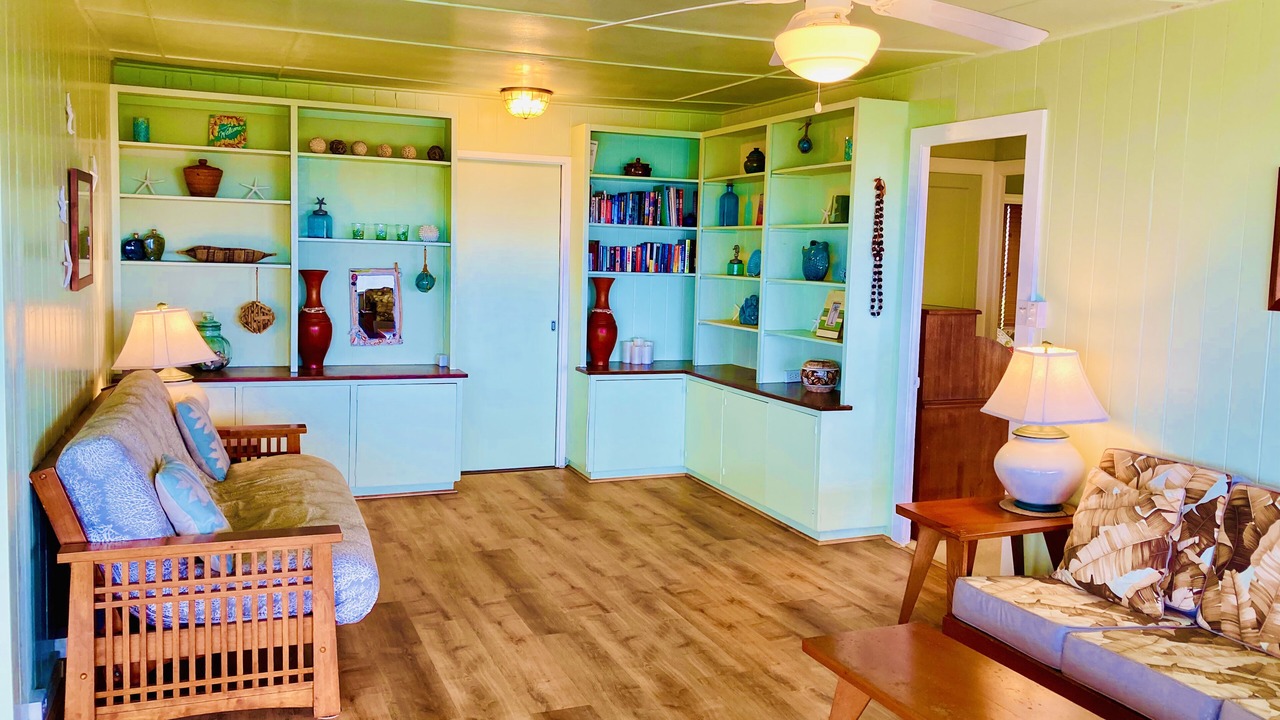 Photo of Livingroom in Maunalani Heights