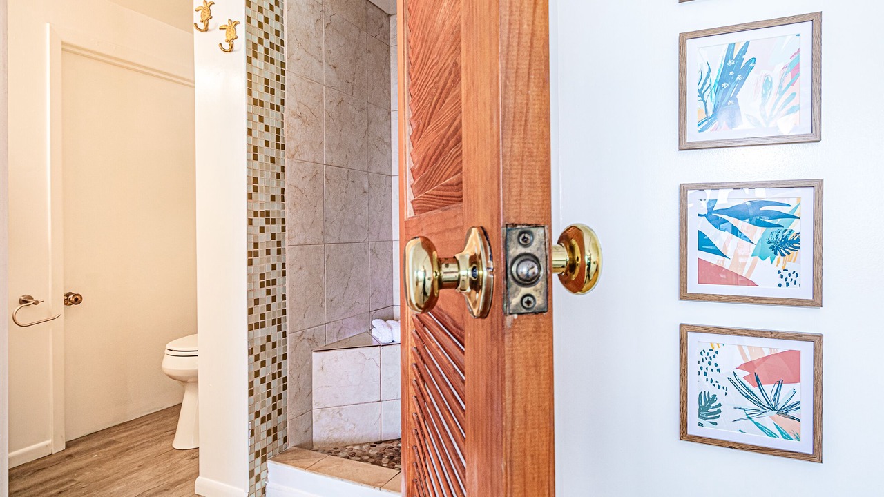 Photo of Bathroom in Hilo