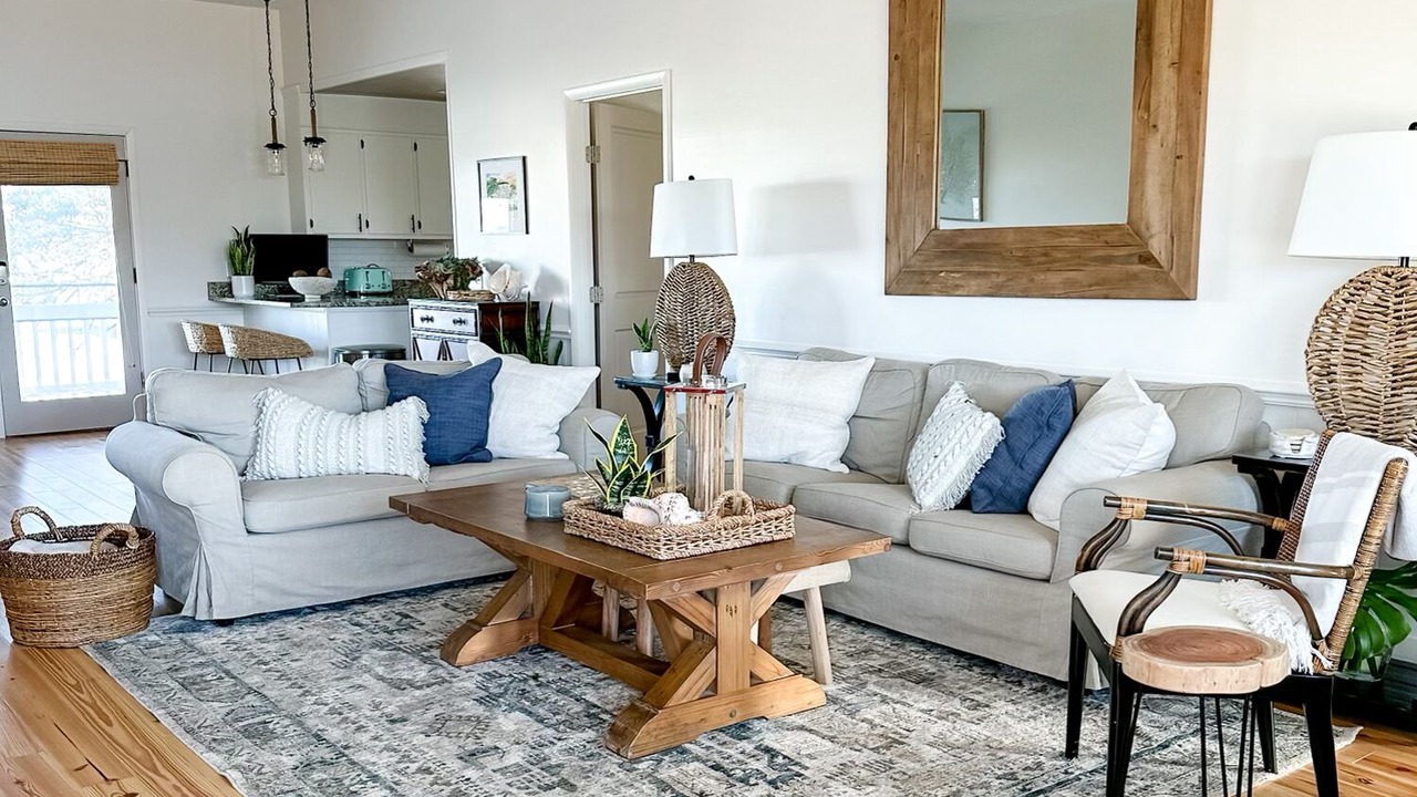 Photo of Livingroom in Holden Beach