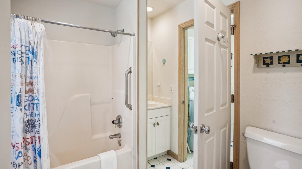 Photo of Bathroom in Ocean Hill