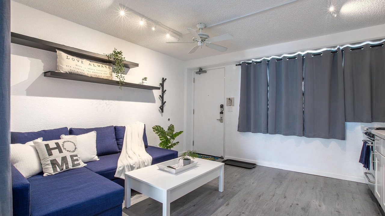 Photo of Livingroom in Diamond Head - Kapahulu - St. Louis