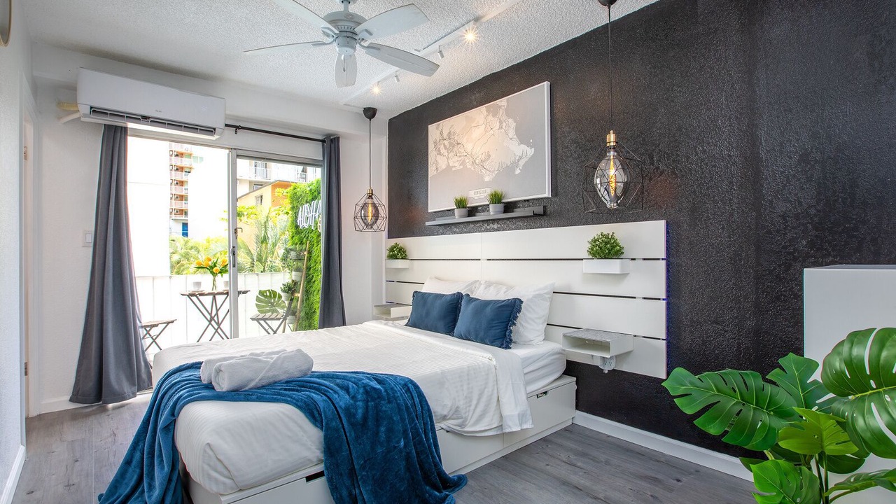 Photo of Bedroom in Diamond Head - Kapahulu - St. Louis