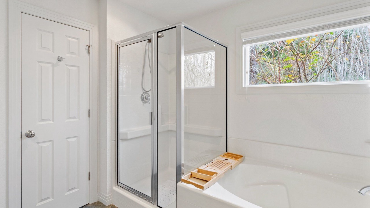 Photo of Bathroom in Bermuda Bay