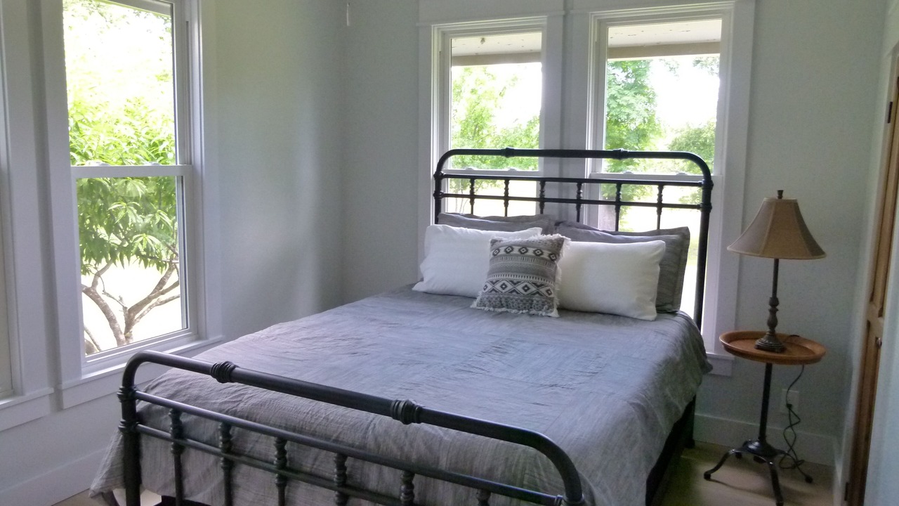 Photo of Bedroom in Center Point