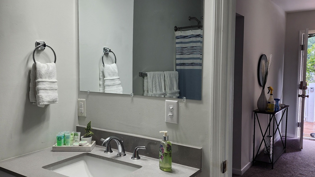 Photo of Bathroom in Hanahan