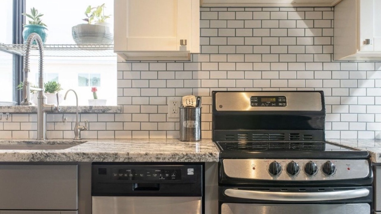 Photo of Kitchen in Historic Kailua Village