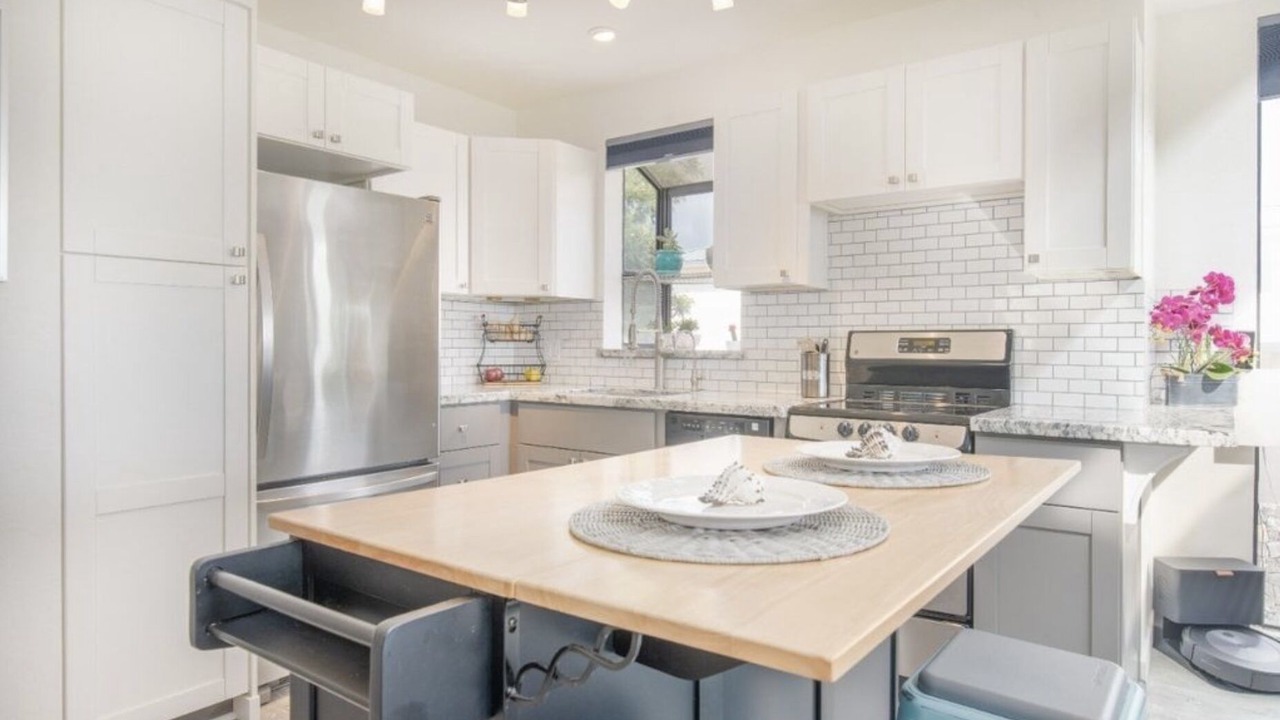 Photo of Kitchen in Historic Kailua Village