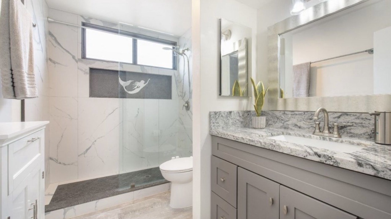 Photo of Bathroom in Historic Kailua Village