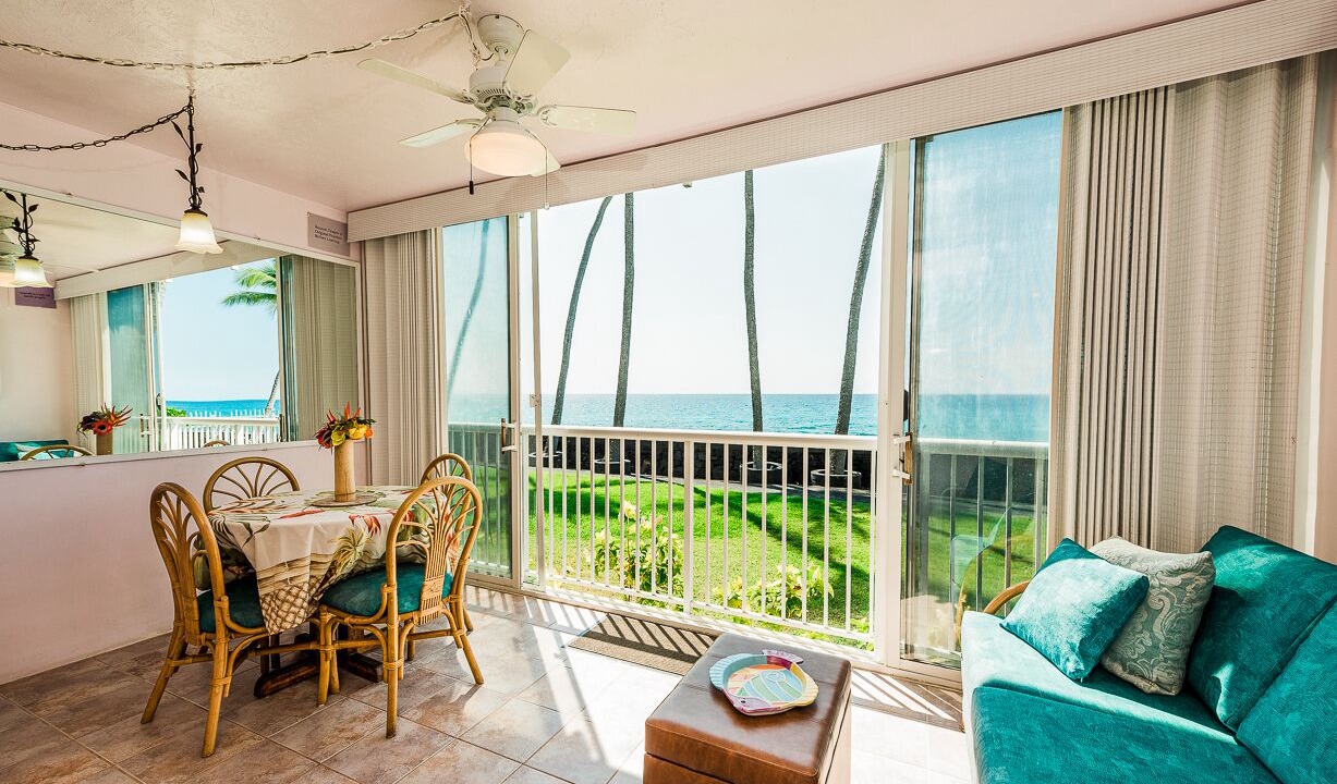 Photo of Bedroom in Kahaluu Bay