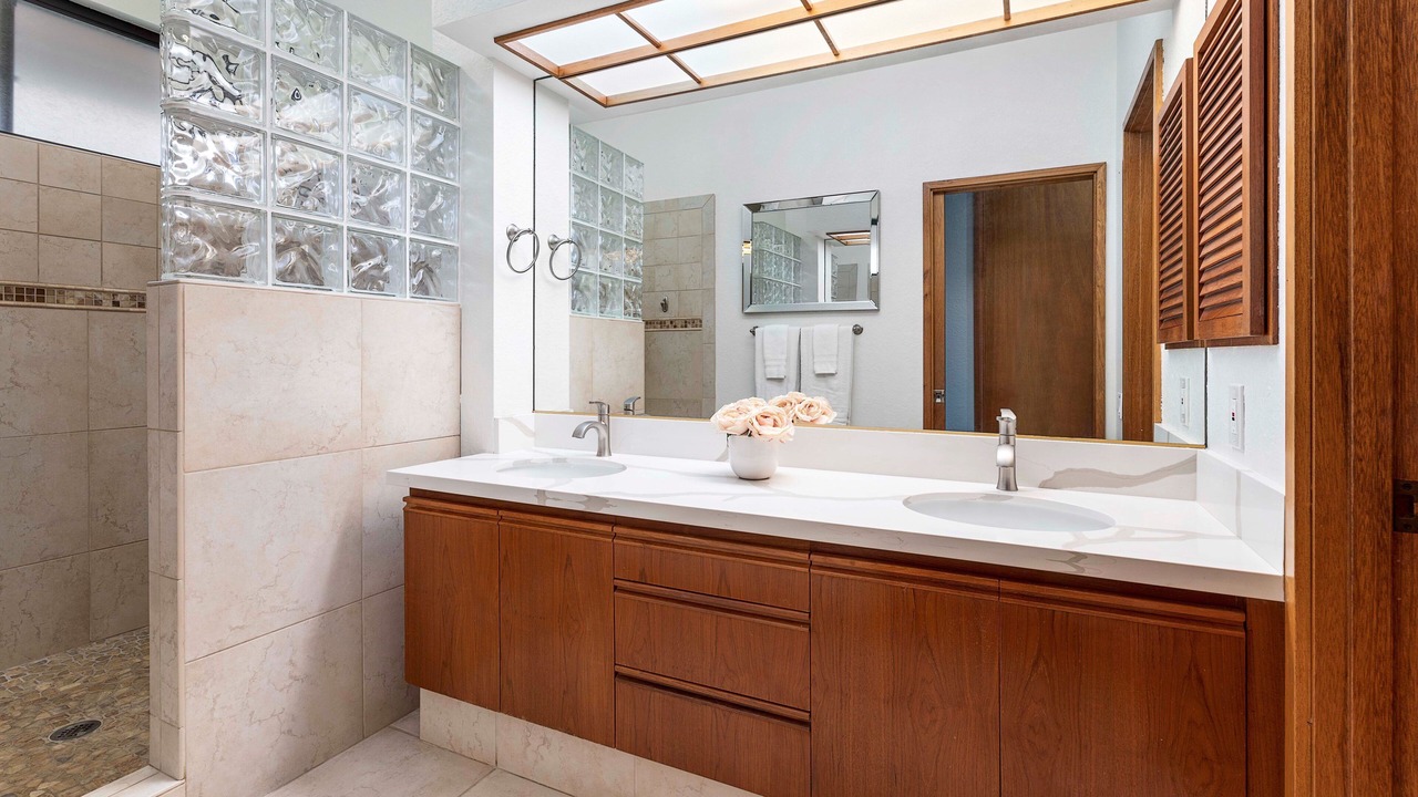 Photo of Bathroom in Waikoloa
