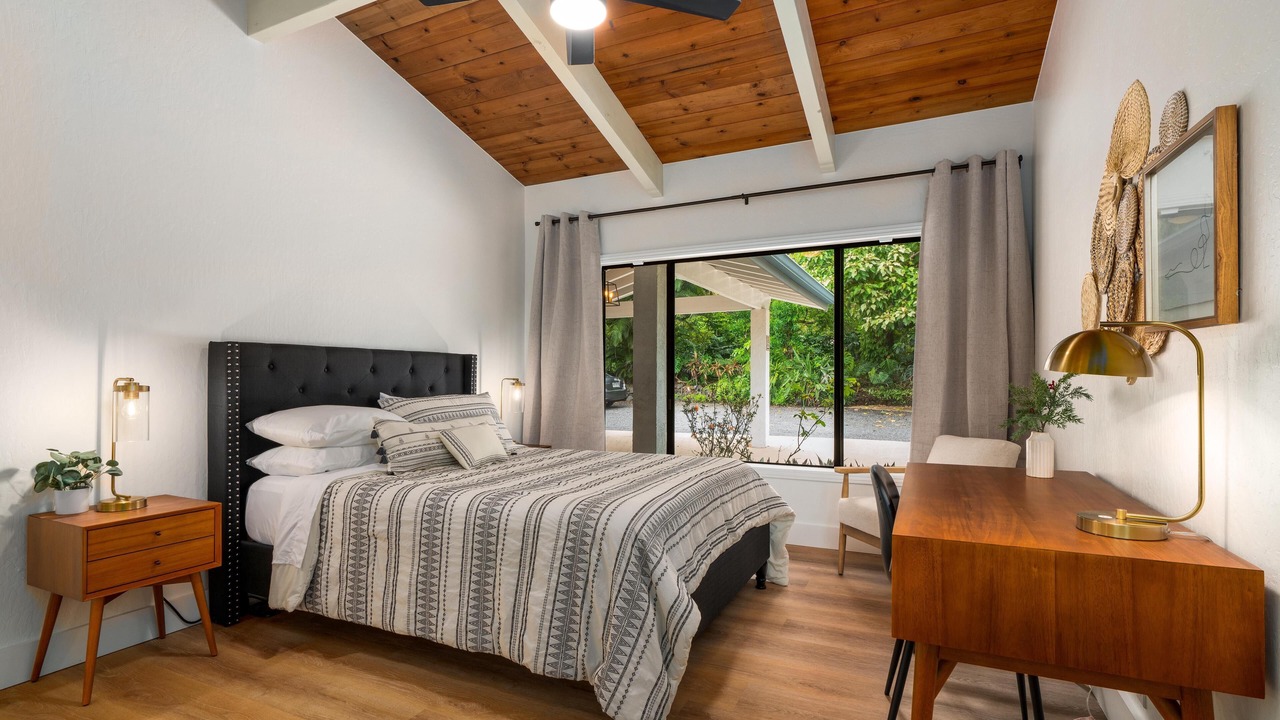 Photo of Bedroom in Kalaoa