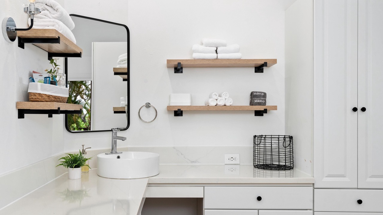 Photo of Bathroom in Kalaoa