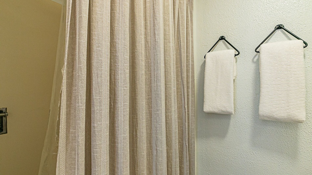Photo of Bathroom in Hilo