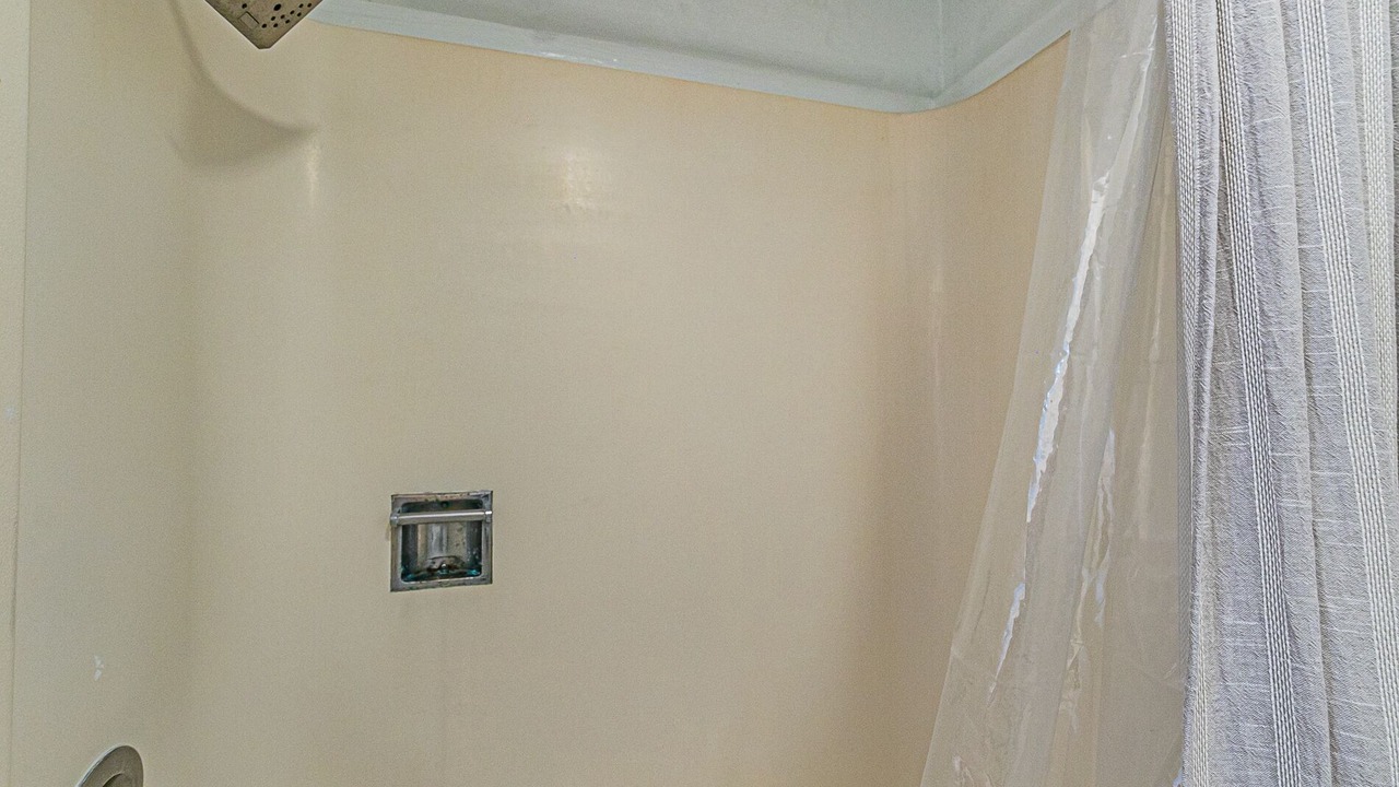 Photo of Bathroom in Hilo