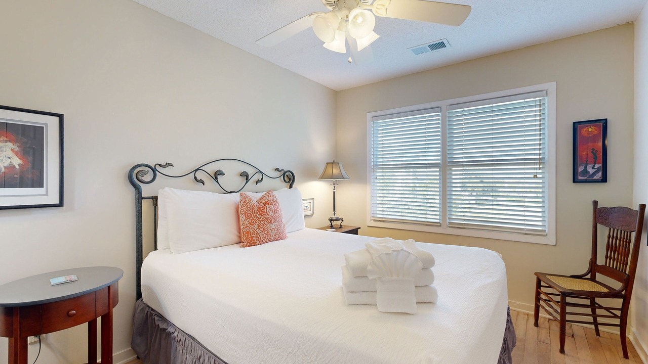 Photo of Bedroom in Pelican Bay