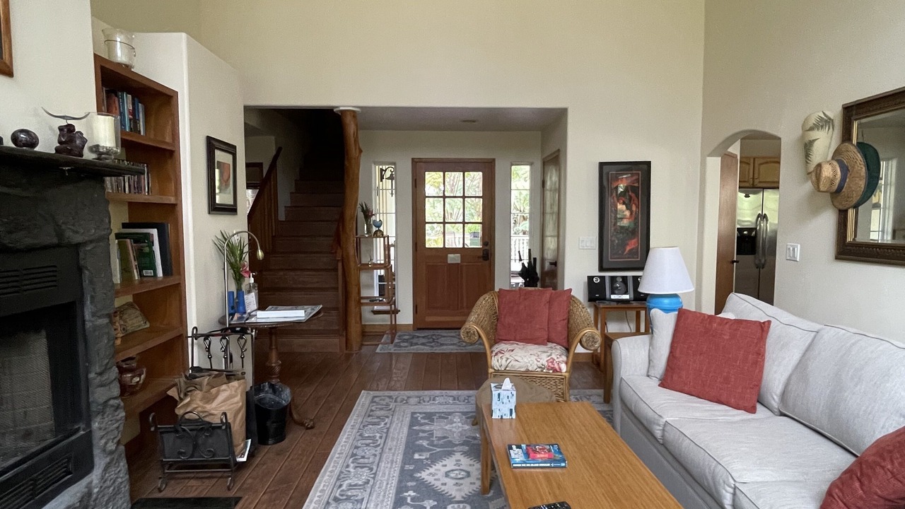 Photo of Livingroom in Volcano
