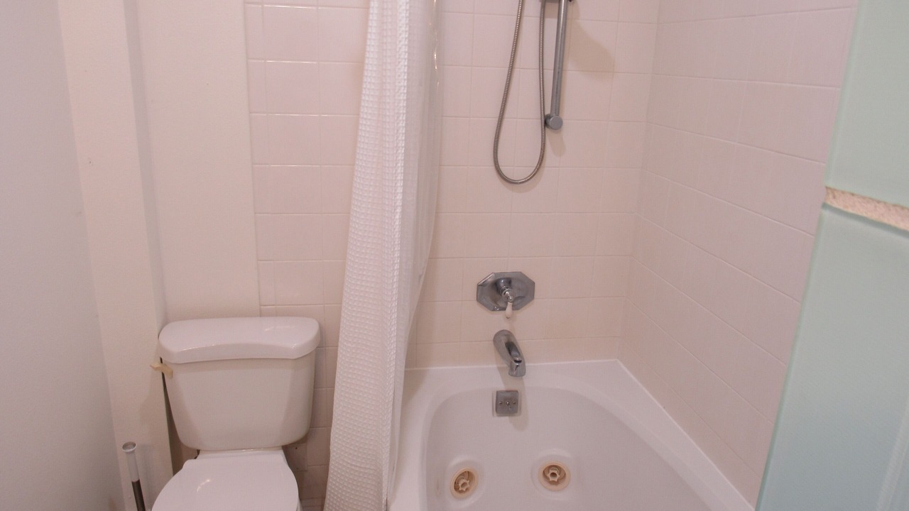 Photo of Bathroom in Pauwela