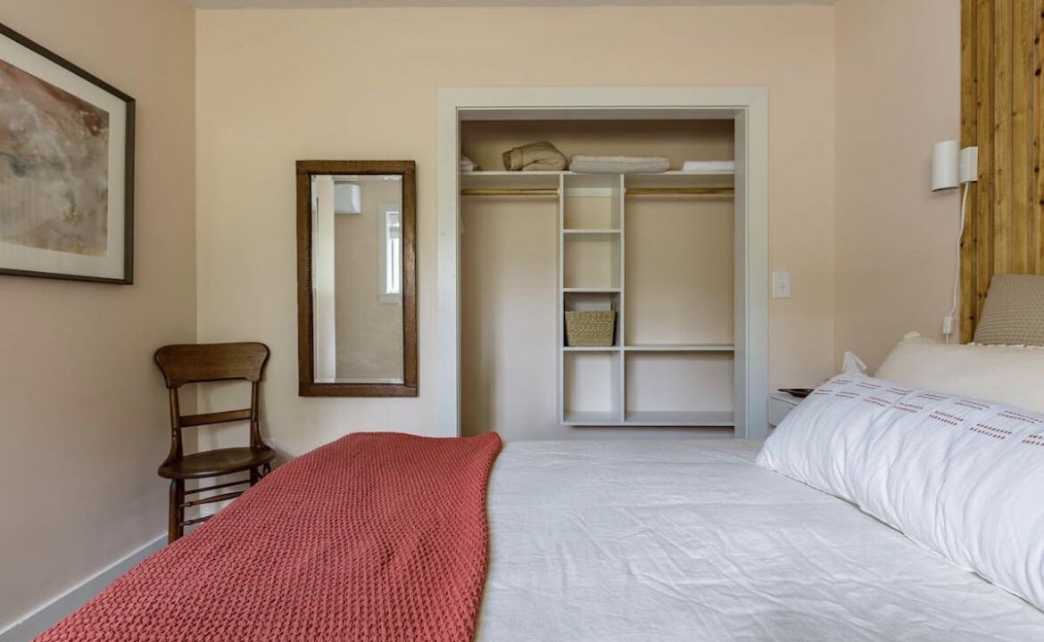 Photo of Bedroom in Haw Creek