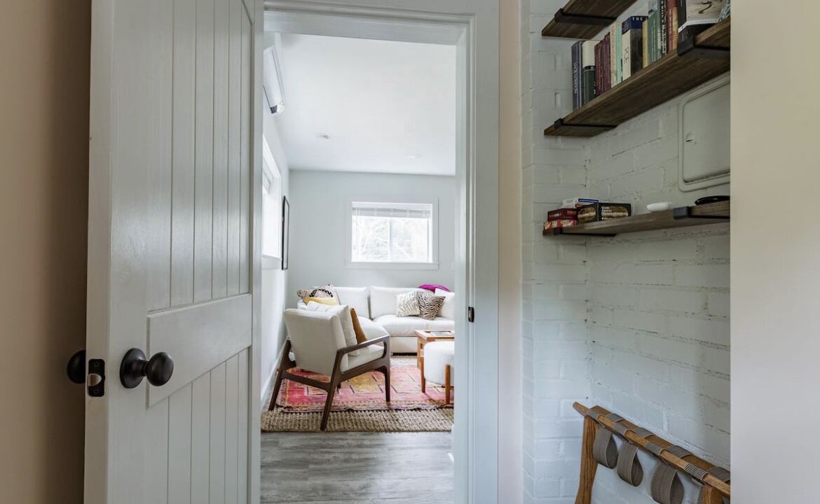 Photo of Livingroom in Haw Creek