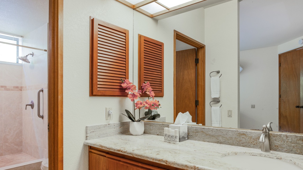 Photo of Bathroom in Waikoloa