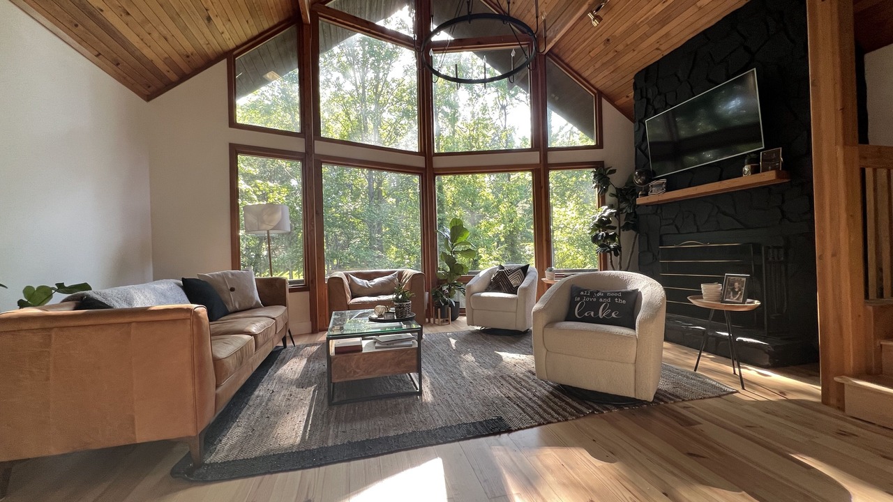 Photo of Livingroom in Westport