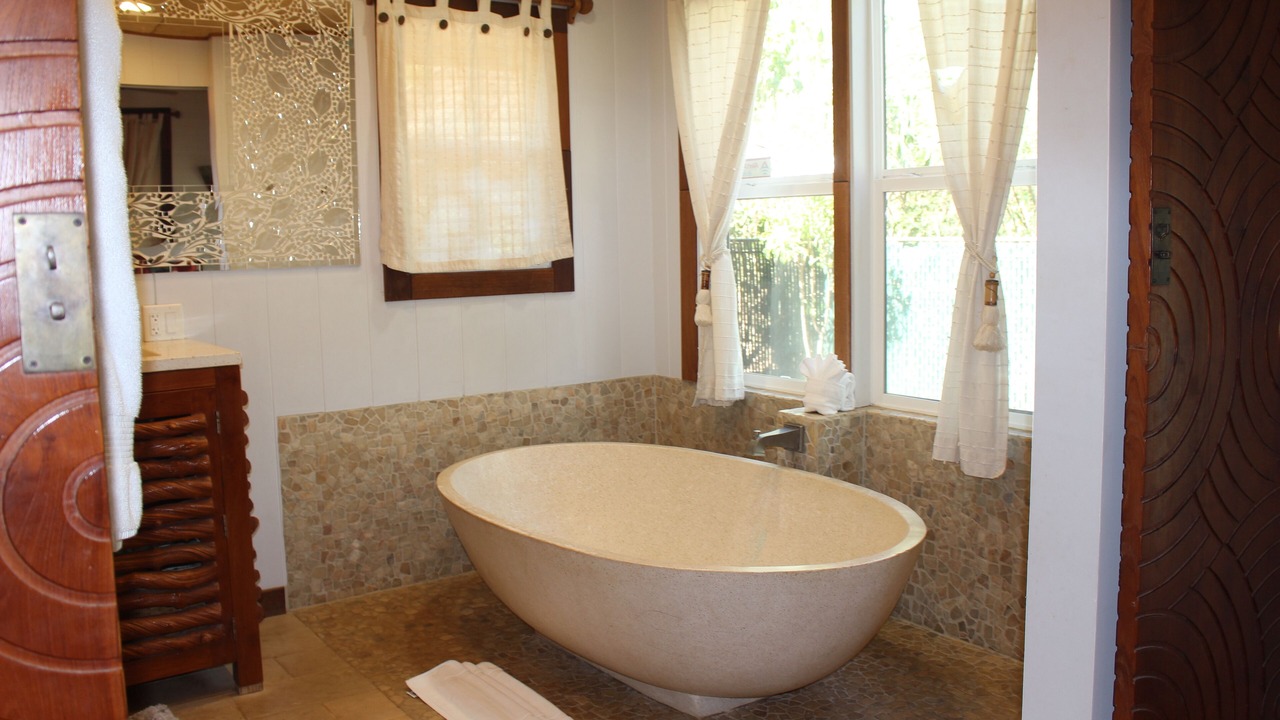 Photo of Bathroom in Haleiwa