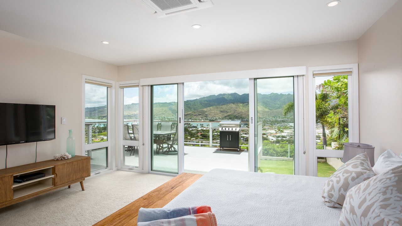 Photo of Bedroom in Portlock