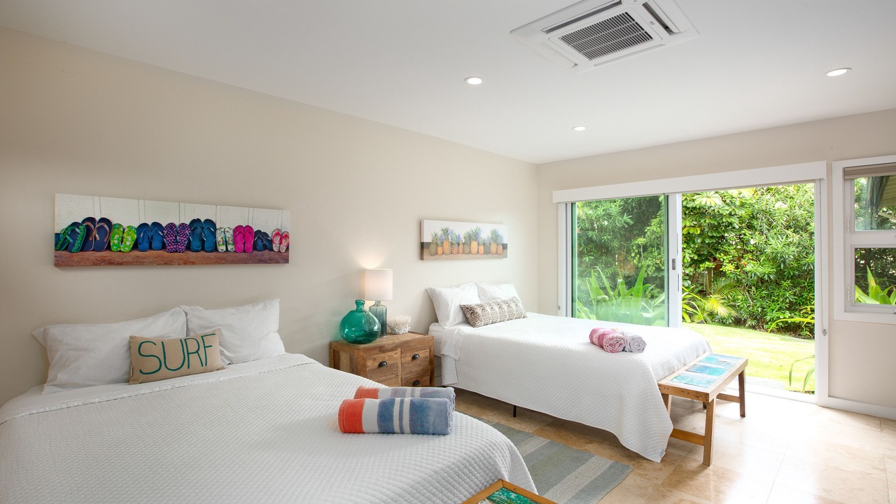 Photo of Bedroom in Portlock