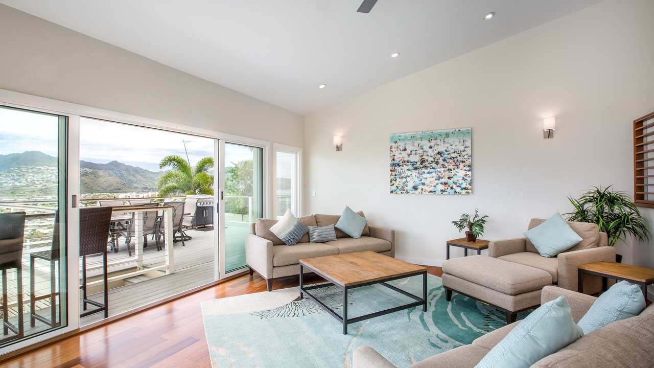 Photo of Livingroom in Portlock