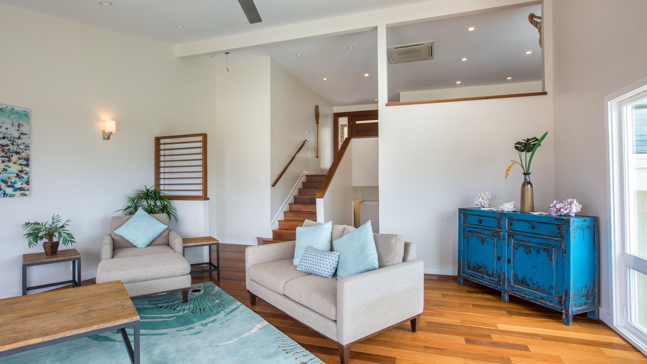 Photo of Livingroom in Portlock