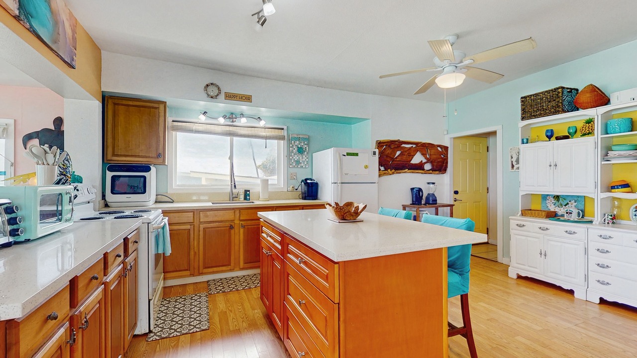 Photo of Kitchen in Punaluu