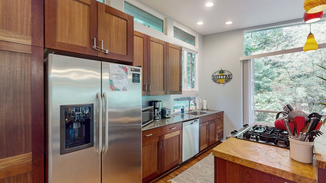 Photo of Kitchen in Kehena Beach Estates