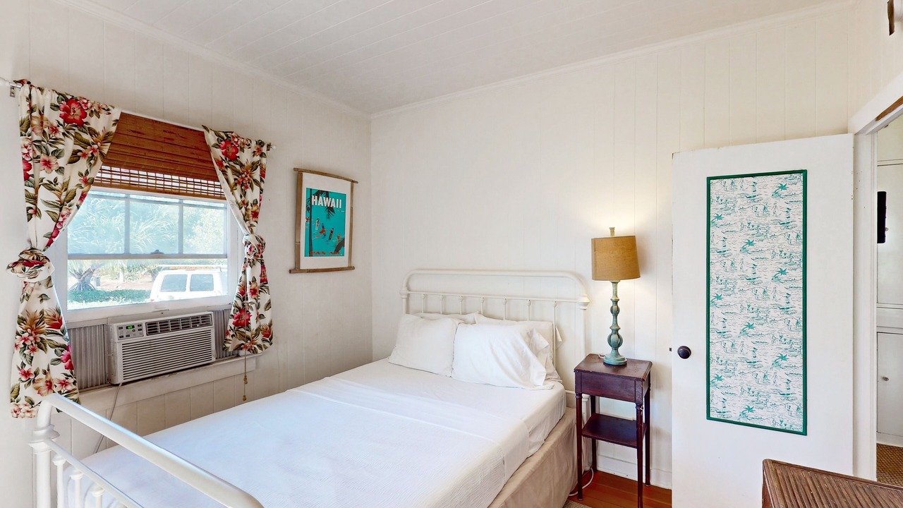 Photo of Bedroom in Diamond Head - Kapahulu - St. Louis
