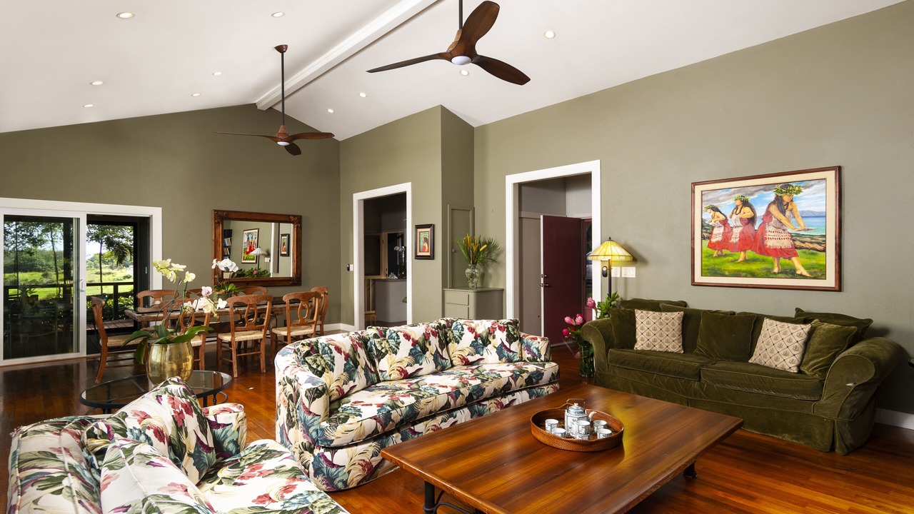 Photo of Livingroom in Hana