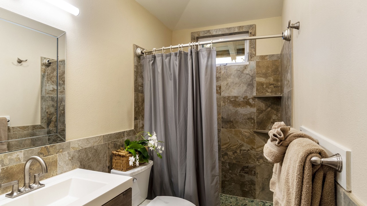 Photo of Bathroom in Hana