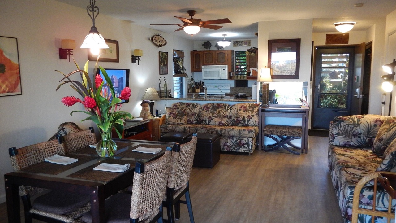 Photo of Livingroom in Maunaloa