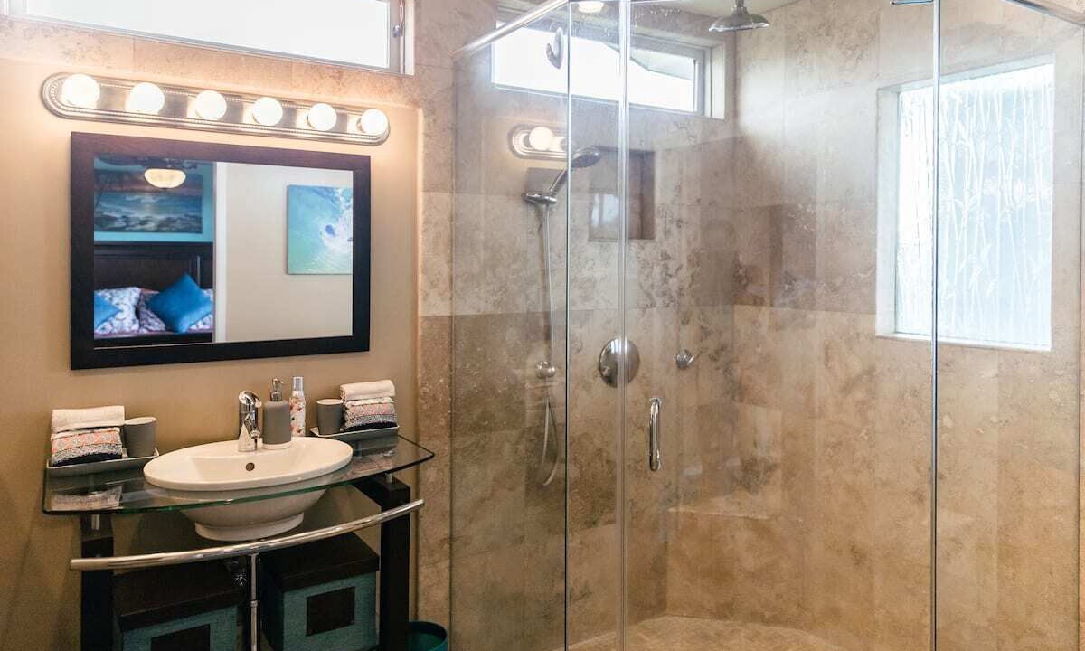 Photo of Bathroom in Kona Palisades